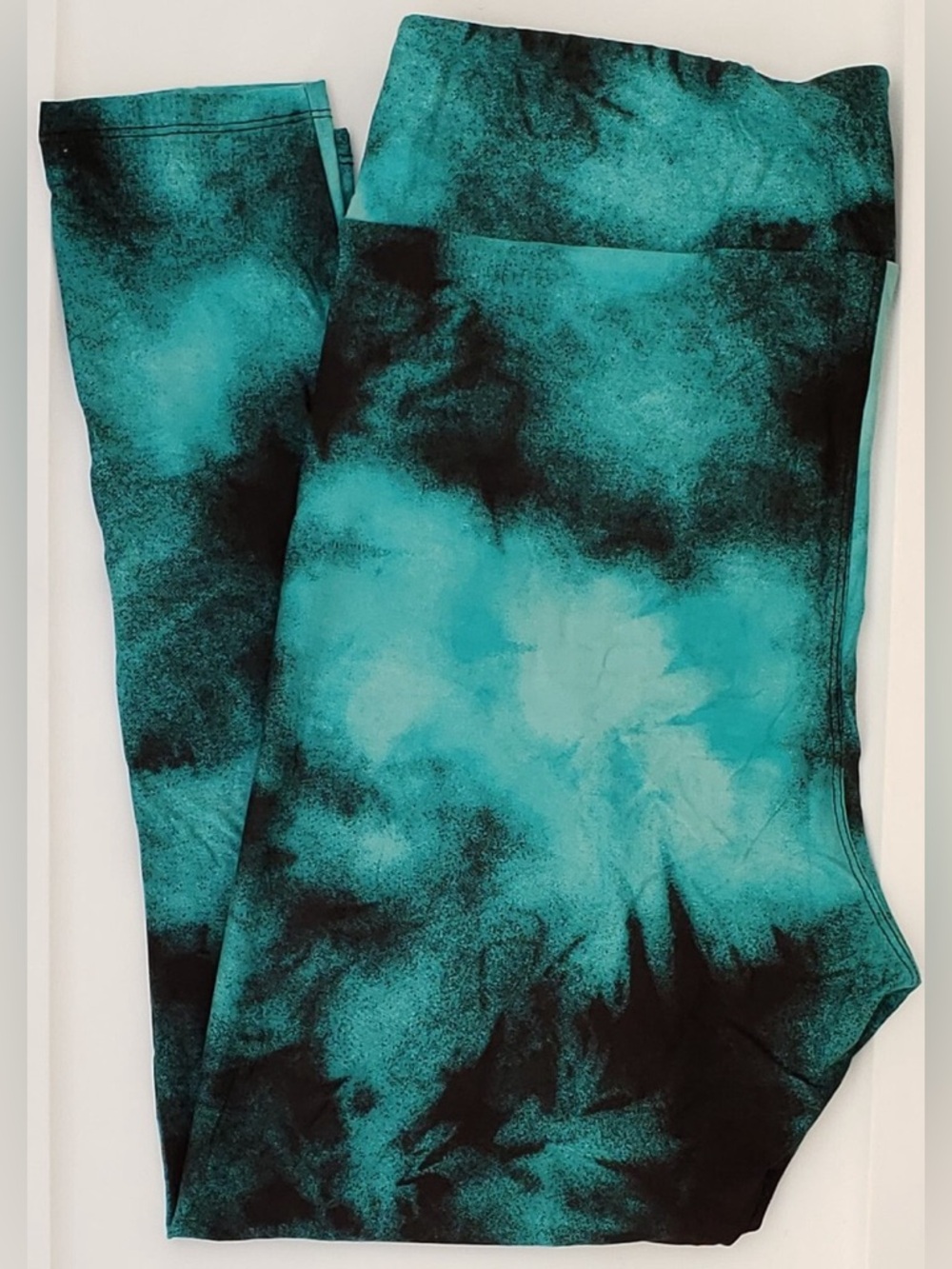 LuLaRoe | TC2 Teal and Black Tie-Dye Leggings